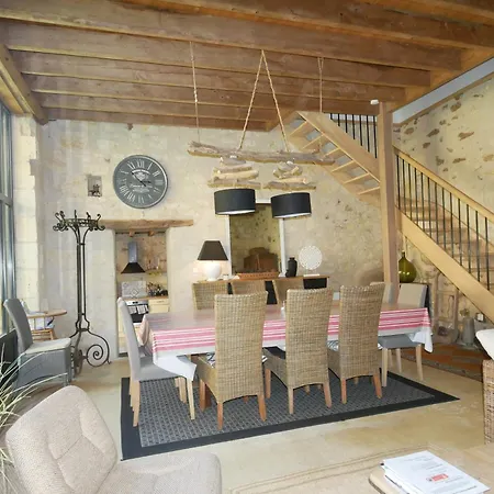 Troglodyte La Roche D'etiau En Anjou Coutures