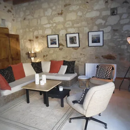 Troglodyte La Roche D'etiau En Anjou *