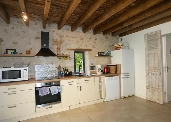 Дом отдыха Troglodyte La Roche D'etiau En Anjou *