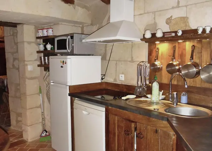 Troglodyte La Roche D'etiau En Anjou * Coutures (Maine-et-Loire)