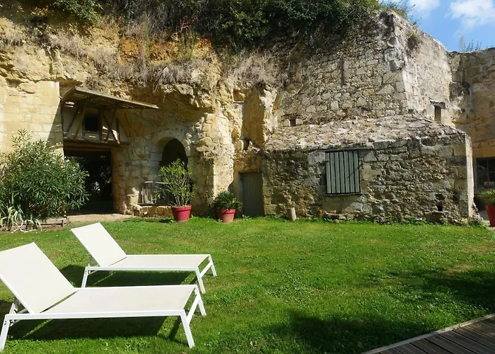 Дом отдыха Troglodyte La Roche D'etiau En Anjou